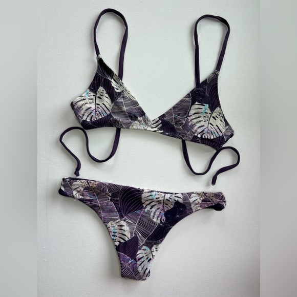Pualani swim suit - Picture 1 of 1
